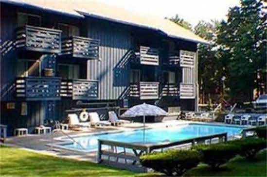 Iron Horse Inn シムズベリー エクステリア 写真